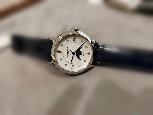 名士表蒙是什么材质